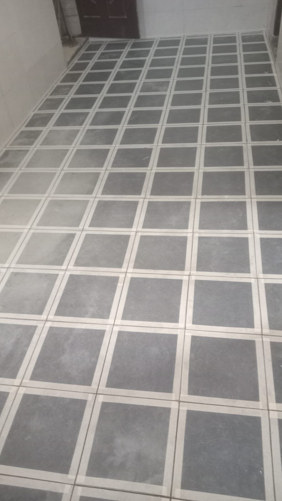 Tile floor finish